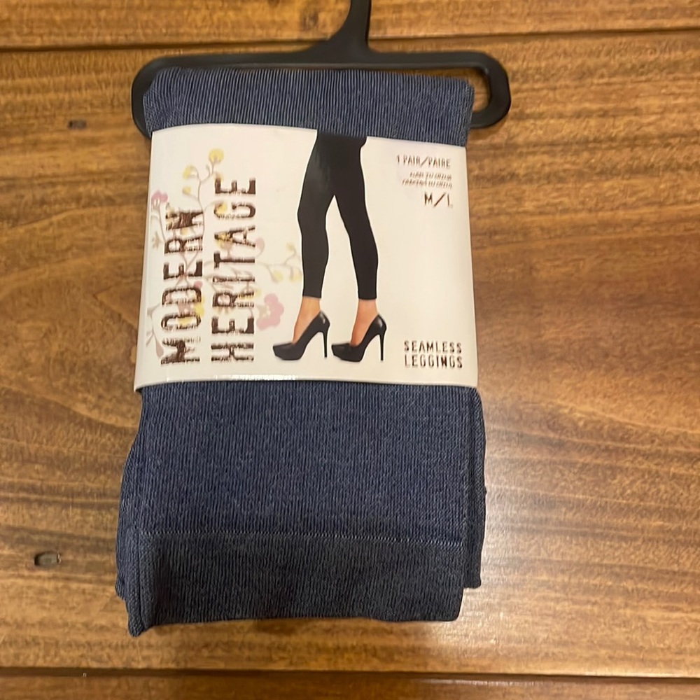 Moden Heritage seamless leggings, NWT